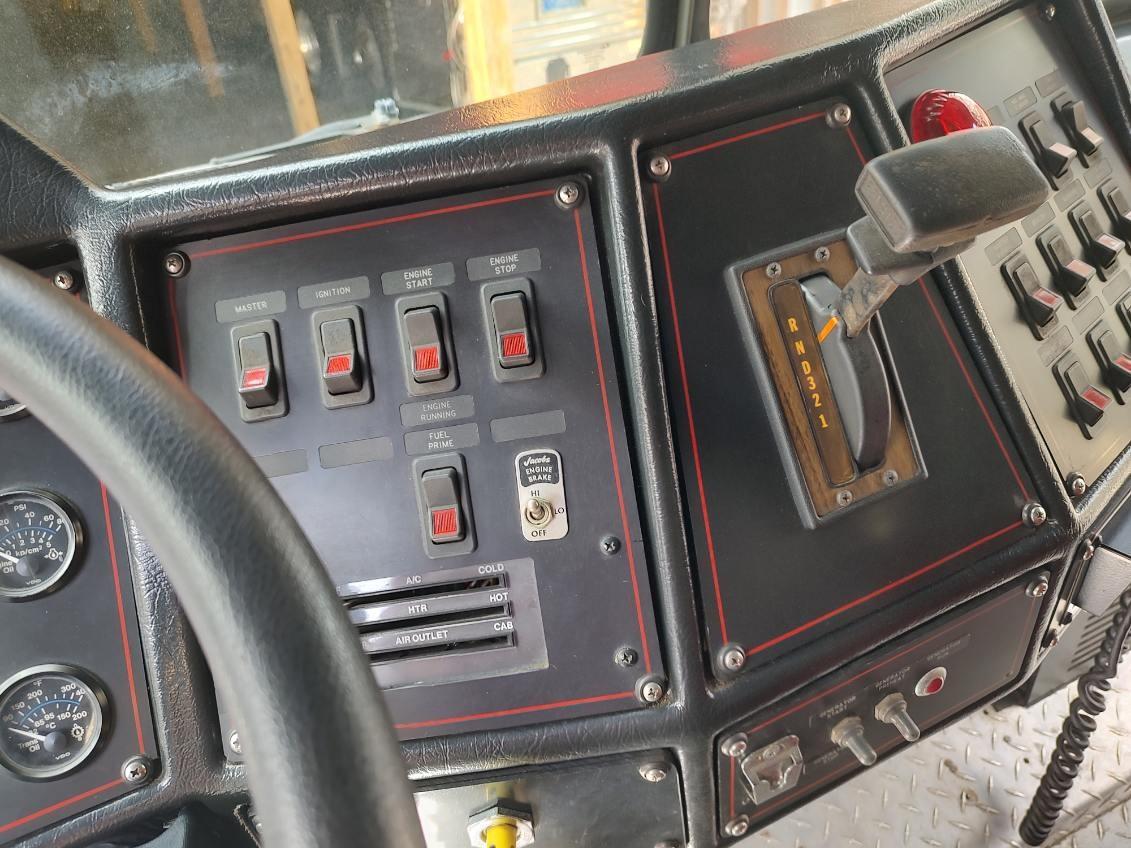 1990 E-One Pumper - image 25