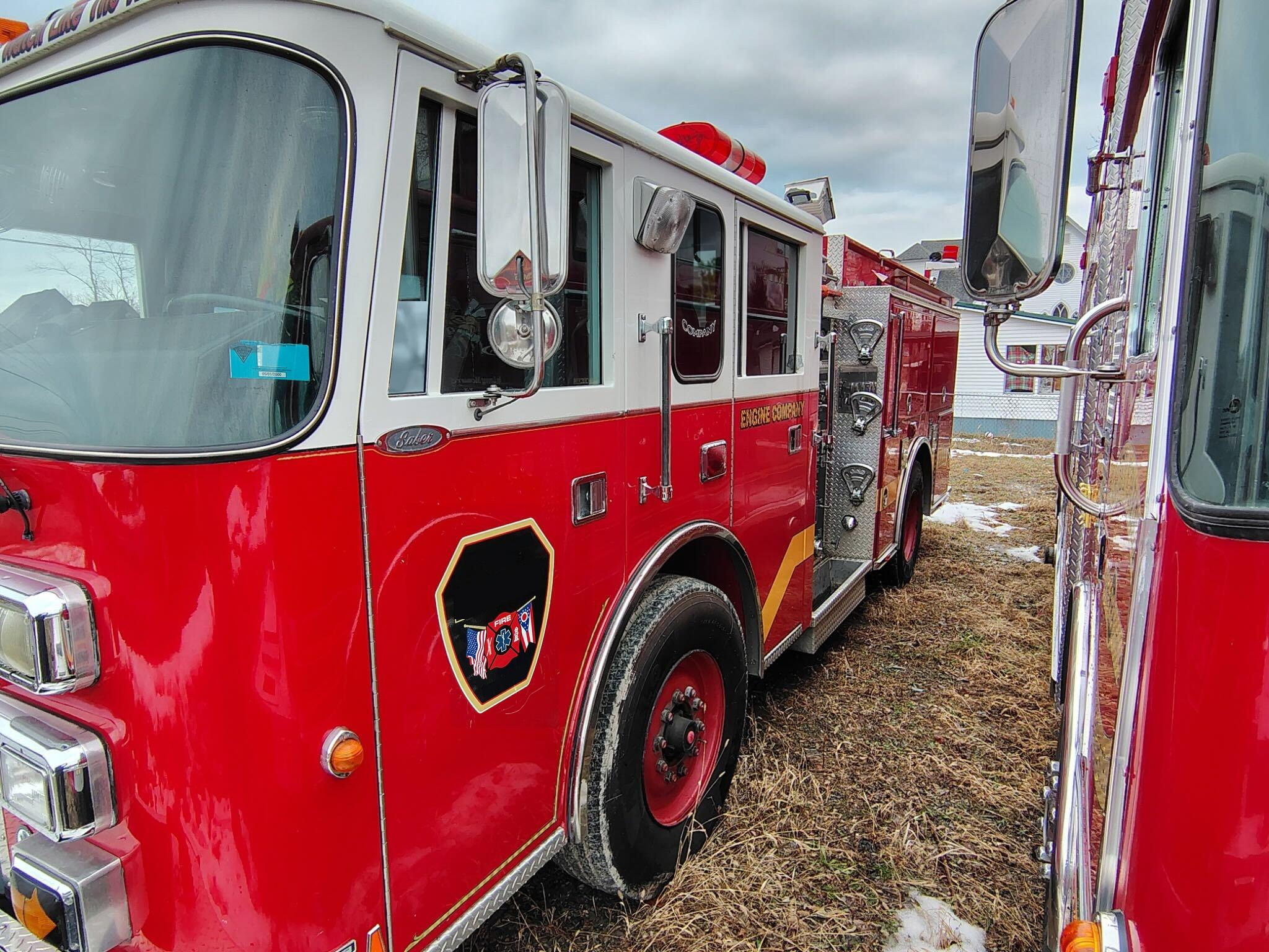 1998 Pierce Saber Pumper - image 4