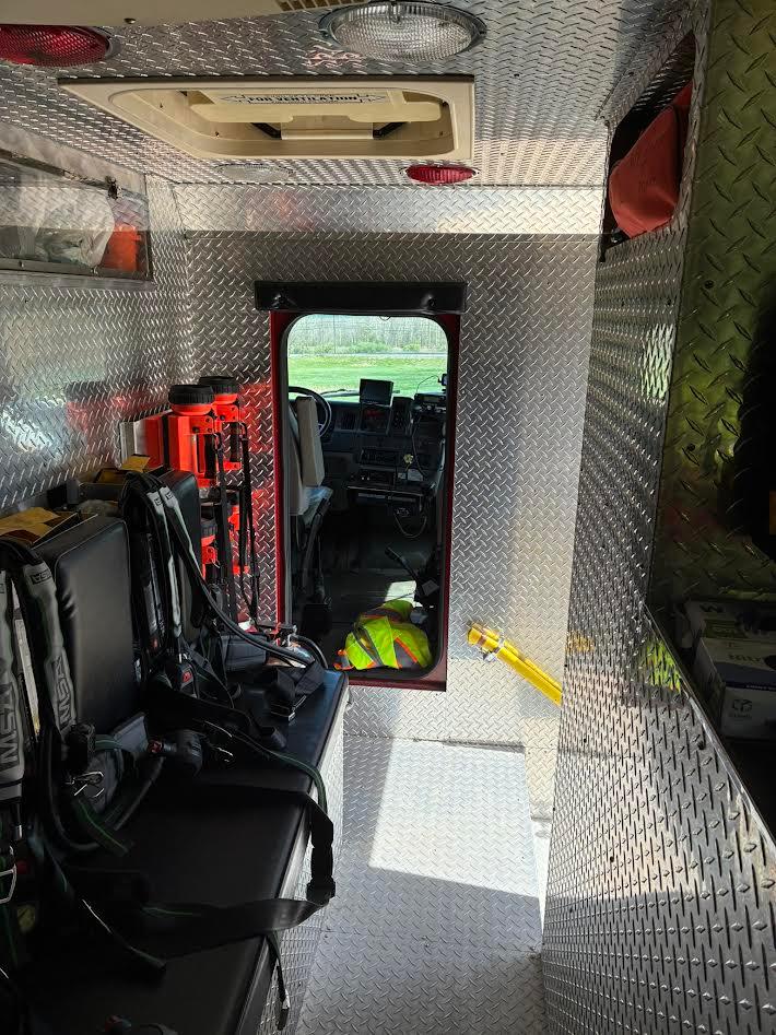 1998 4 Guys Ford Medium Rescue - image 22