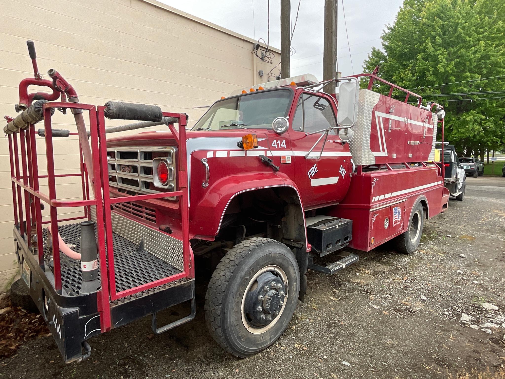 1985 Chevrolet 7000 4x4 Wildland Unit - image 1