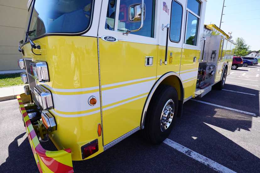 1995 Pierce Saber Pumper — photo 8