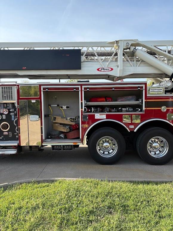 2013 Pierce Velocity 100' Quint - image 21