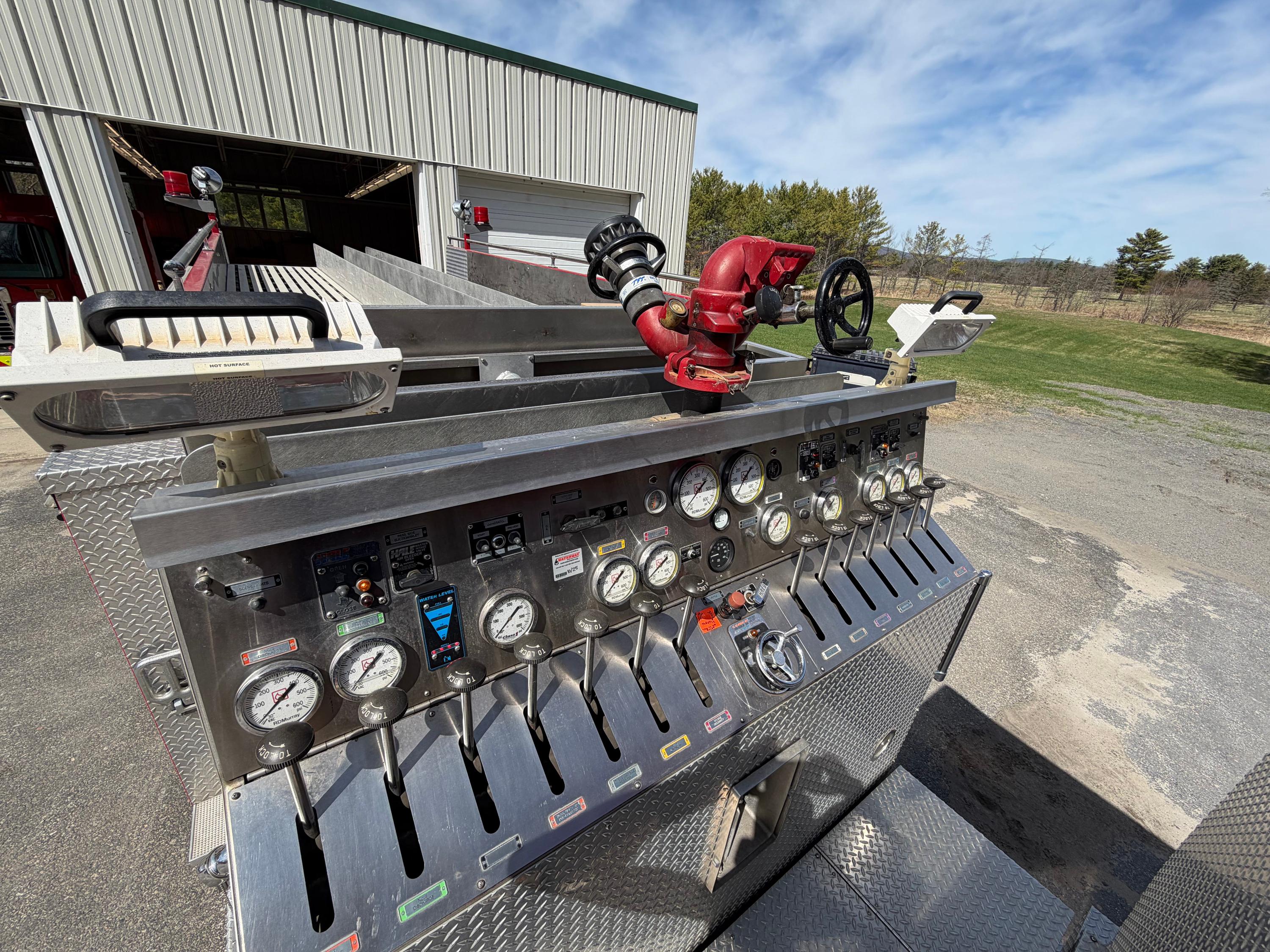 1996 Ford L8000 Pumper - image 20