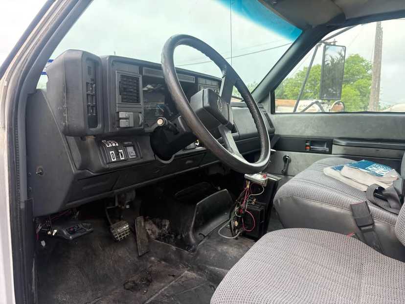 2000 Chevrolet C8500 Dump Truck — photo 4