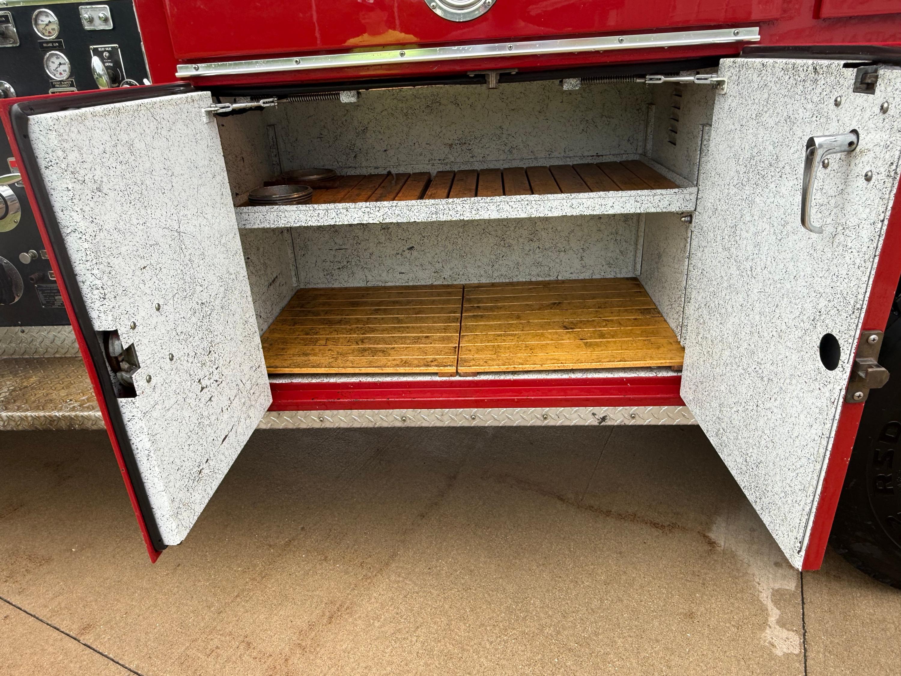 1986 Pierce Ford Pumper - image 6