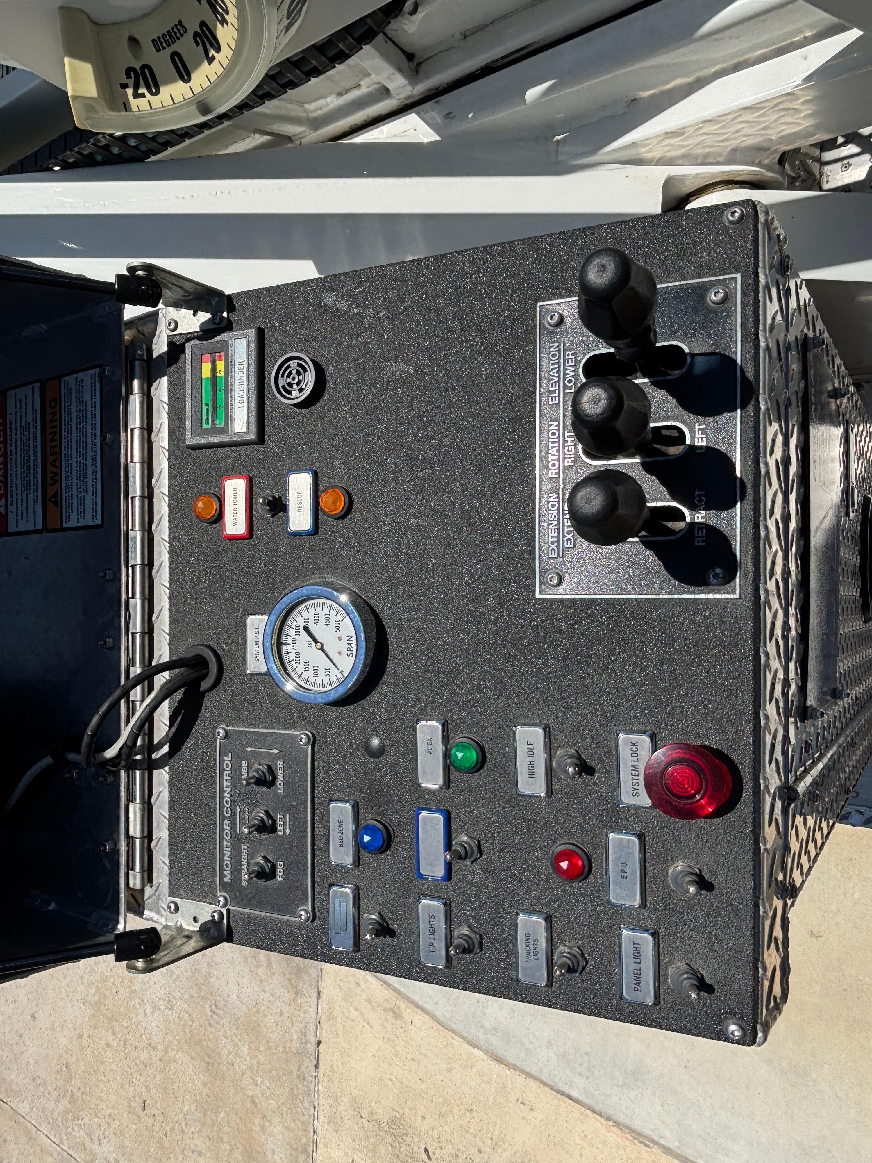 2015 Ferrara Ember 77' Aerial - image 44
