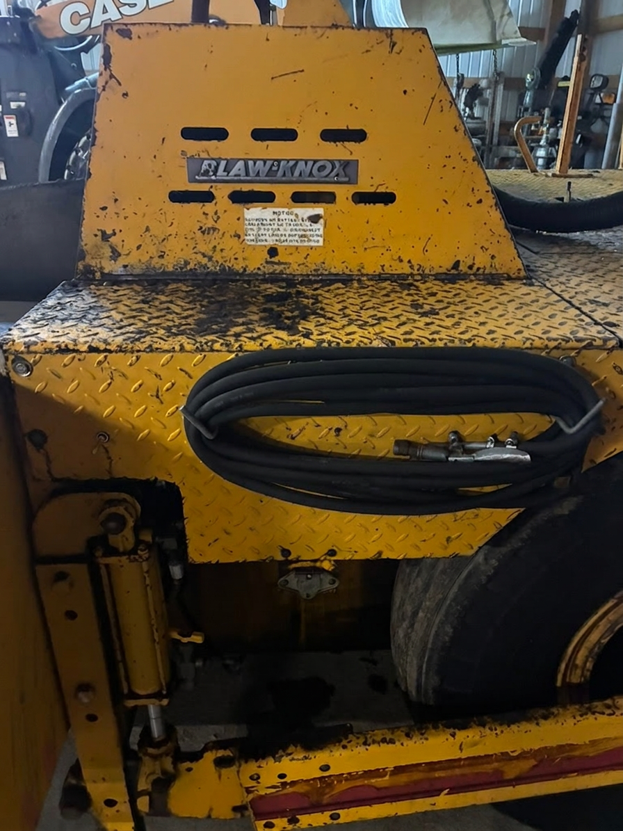 1988 Blaw-Knox PF-150 Asphalt Paver - image 18