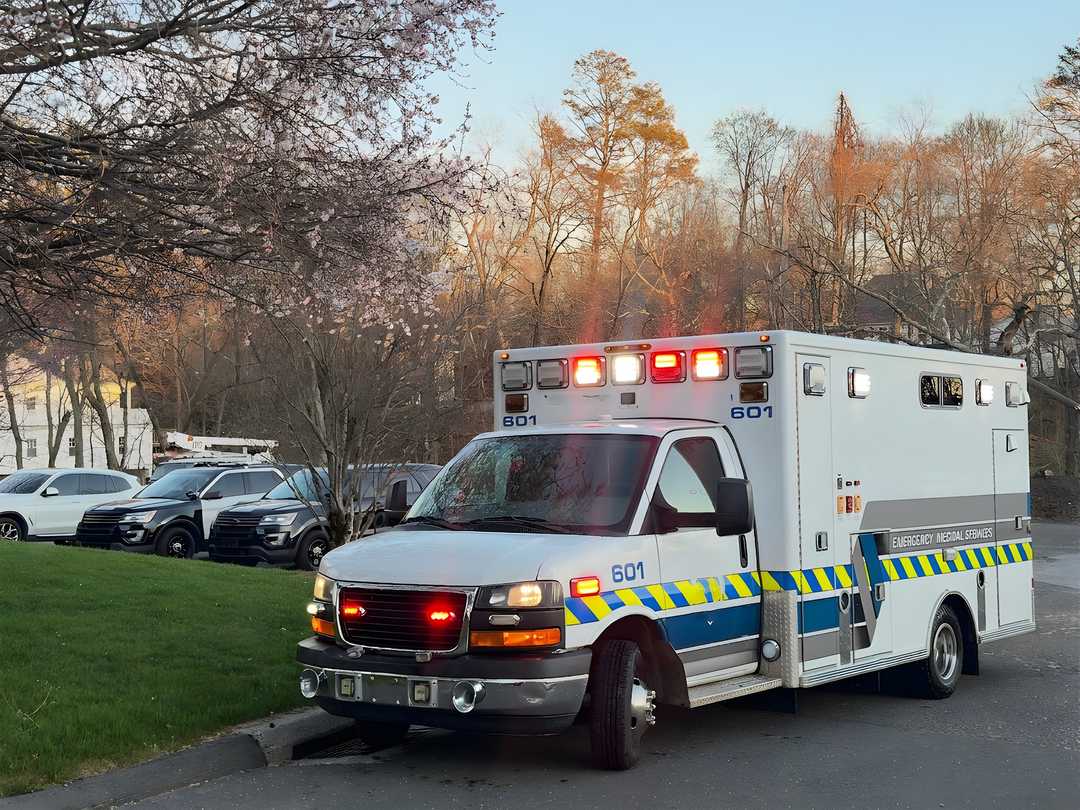 2012 LifeLine GMC Ambulance