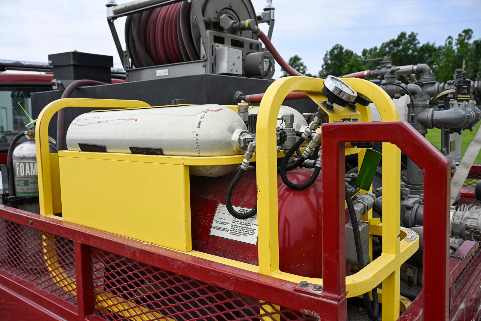 1990 Ford F350 4x4 Brush Truck - image 100