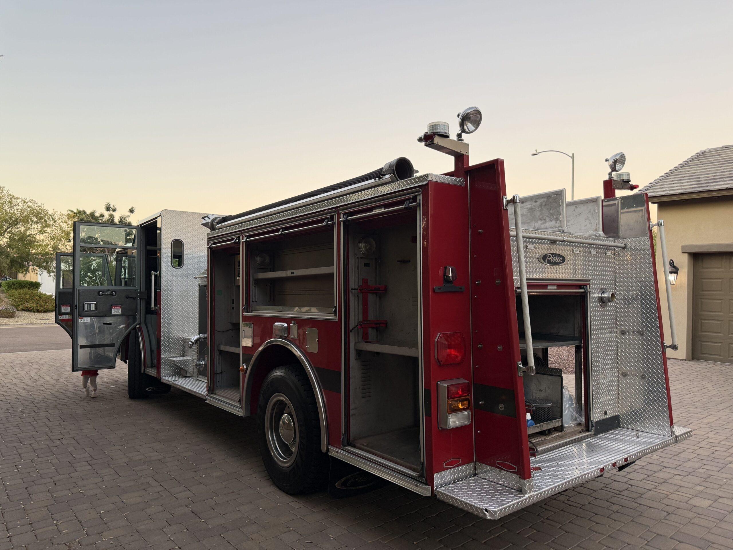 2000 Pierce Saber Pumper - image 9
