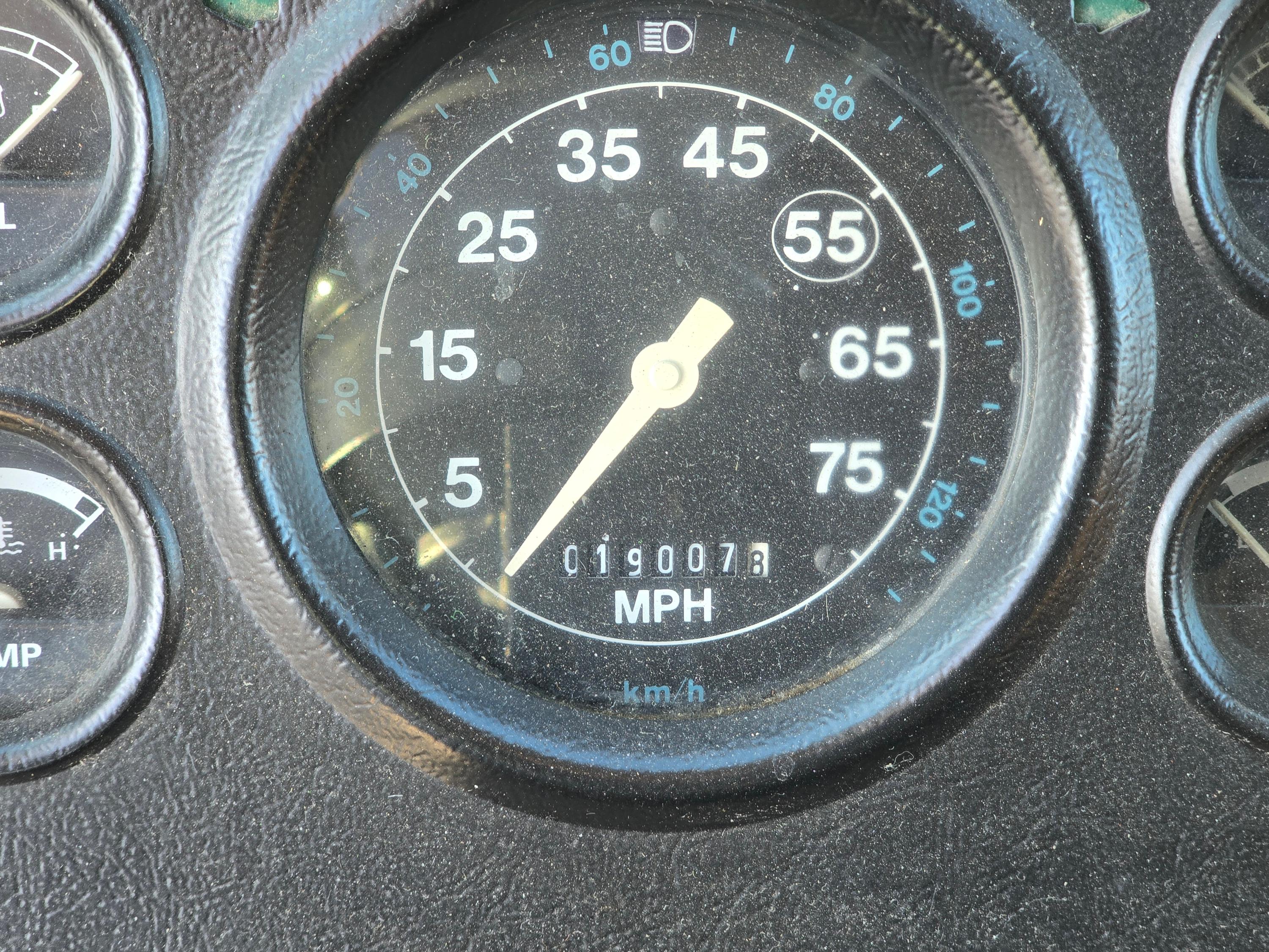 1993 Ford L8000 Pumper Tanker - image 8