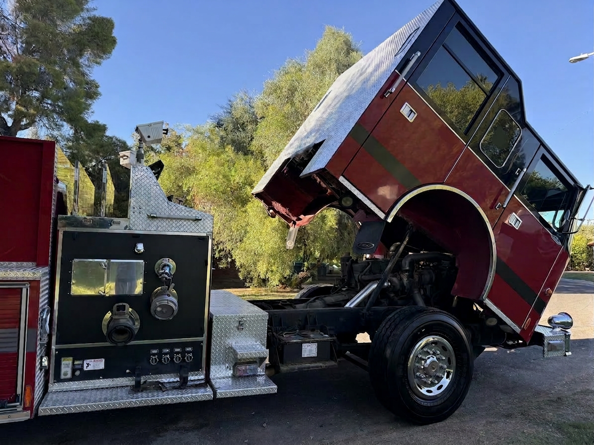 2000 Pierce Saber Pumper - image 4