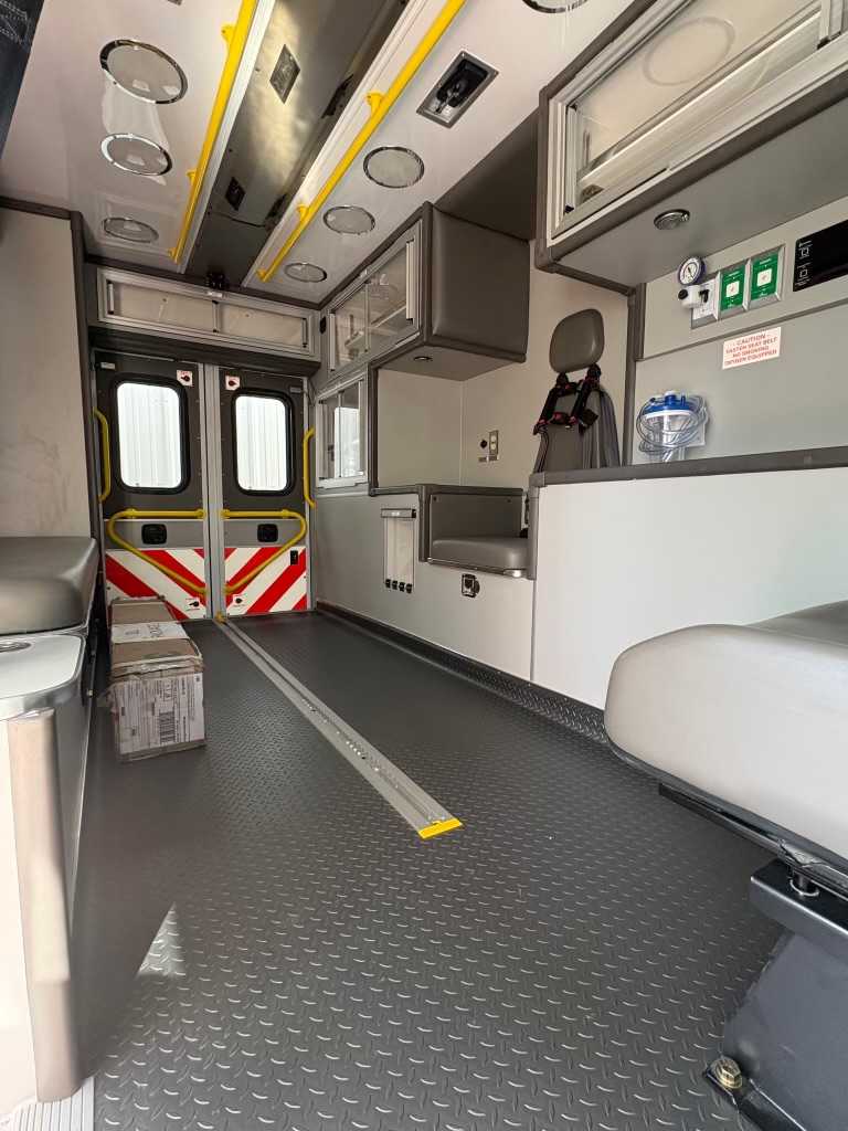 2025 Ford 550 4x4 Type I Ambulance — photo 6