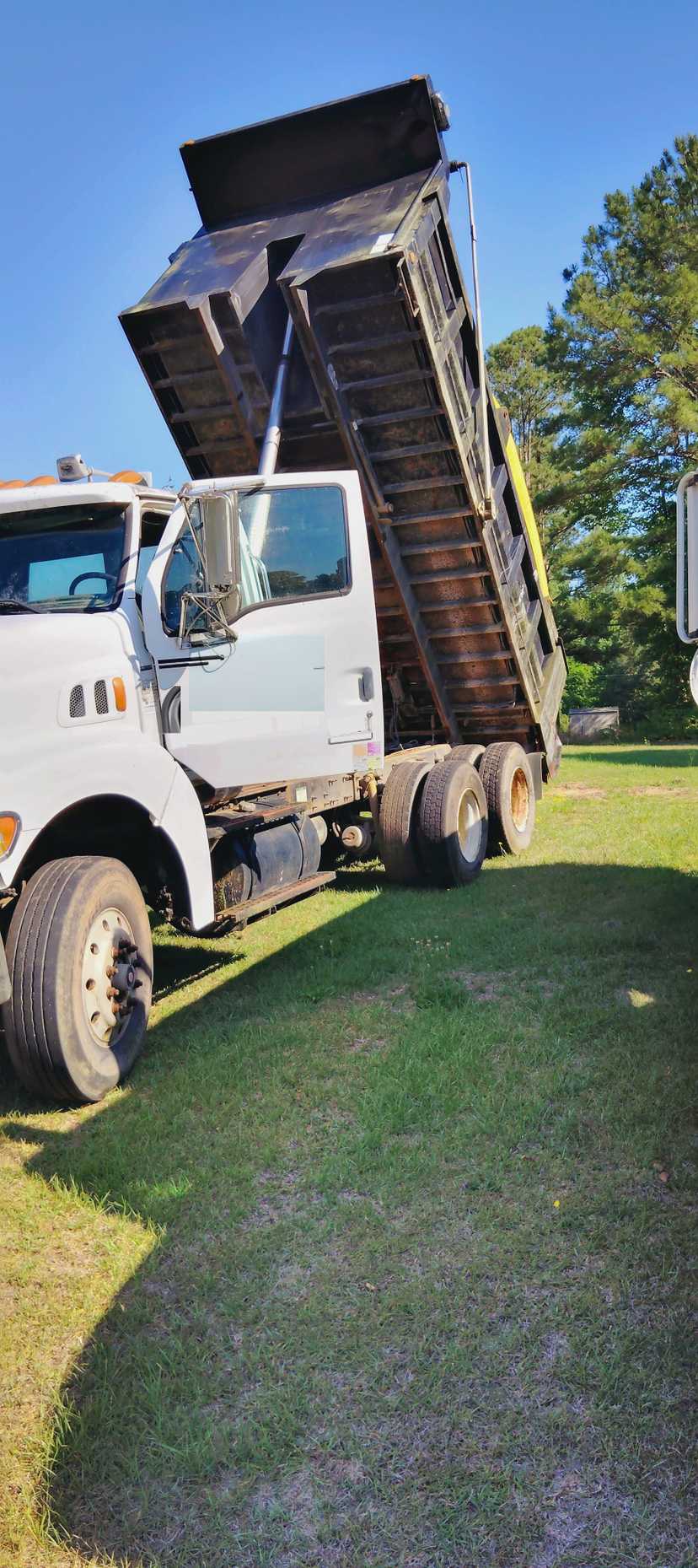 2003 Sterling LT9500 Dump Truck — photo 4