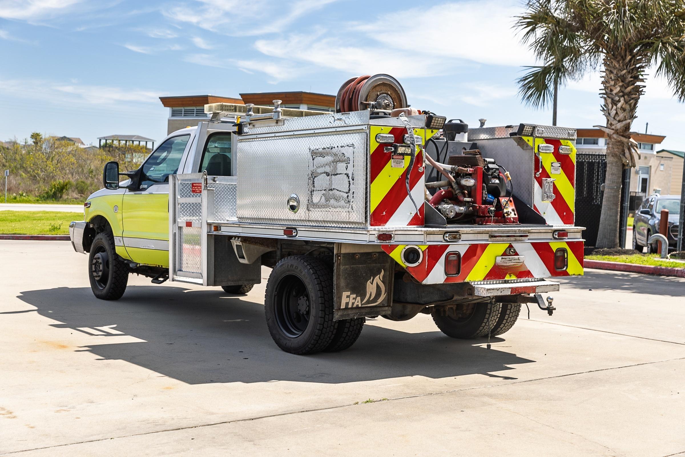 2004 Ferrara Ford Brush Truck - image 4