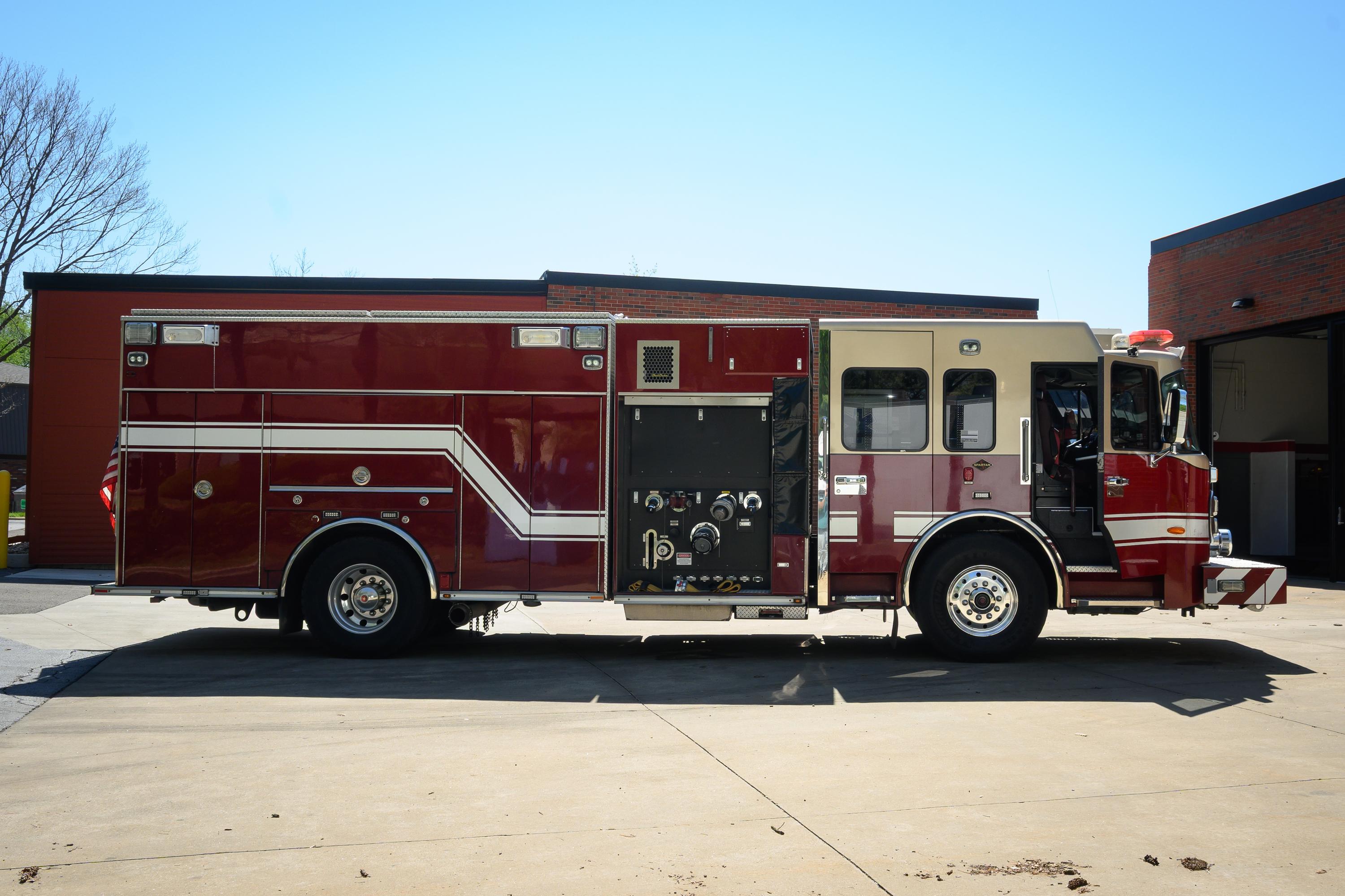 2009 Crimson Spartan Rescue Pumper - image 20