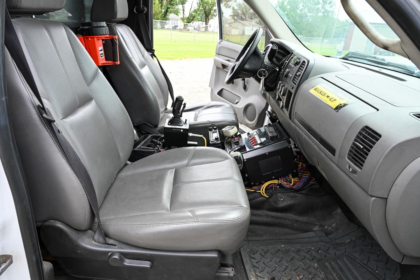 2007 Chevrolet 3500HD 4x4 Brush Truck - image 37
