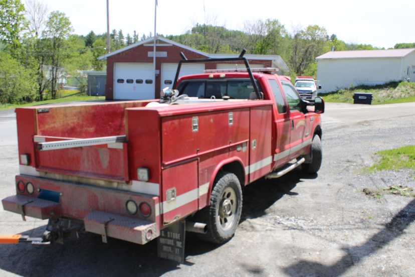 2004 Ford Brush Truck — photo 8