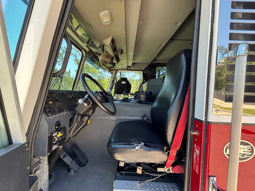 2007 Ferrara Igniter Pumper — photo 7