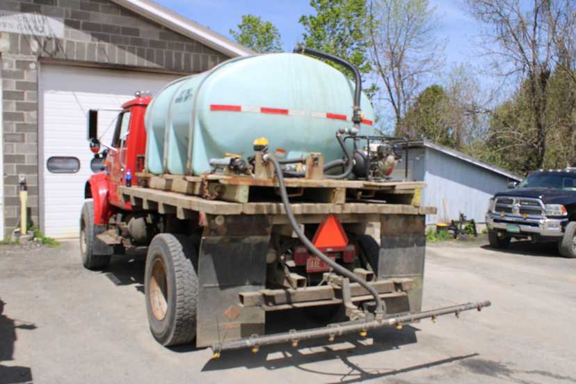 1991 International 4800 DT Flatbed — photo 5
