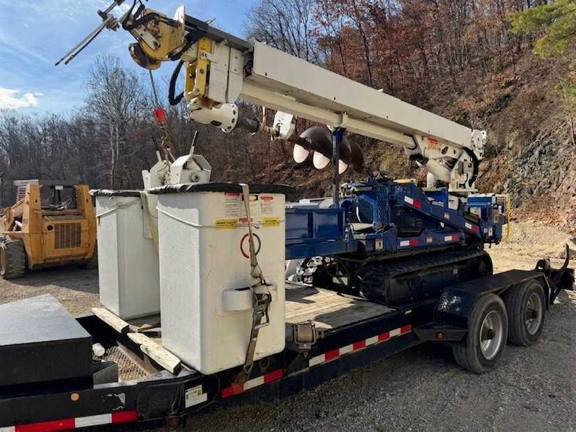 2016 Skylift Tracked Back Yard Carrier — photo 7