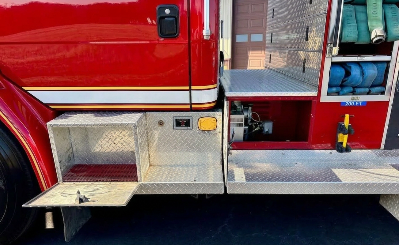 1996 Freightliner 3D Pumper - image 10
