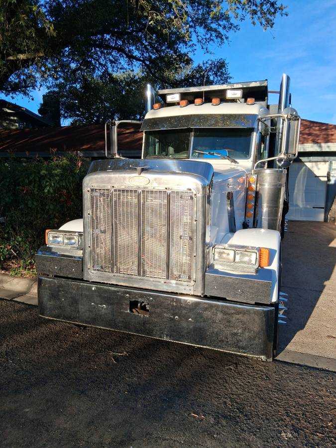 2006 Peterbilt 379 — photo 2