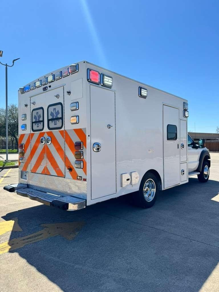 2016 Braun Ford Type I Ambulance - image 5