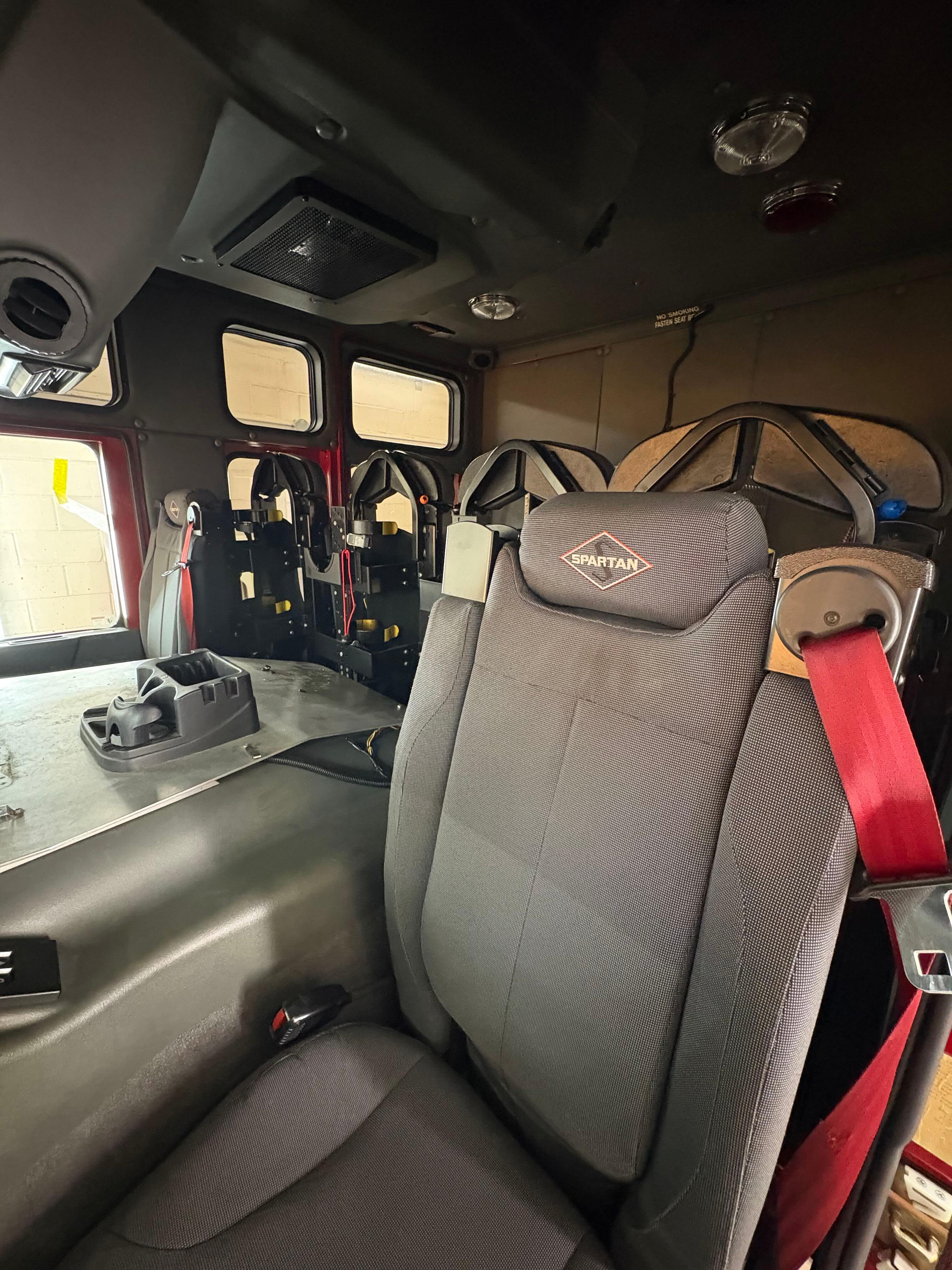 2003 Spartan Heavy Rescue - image 22