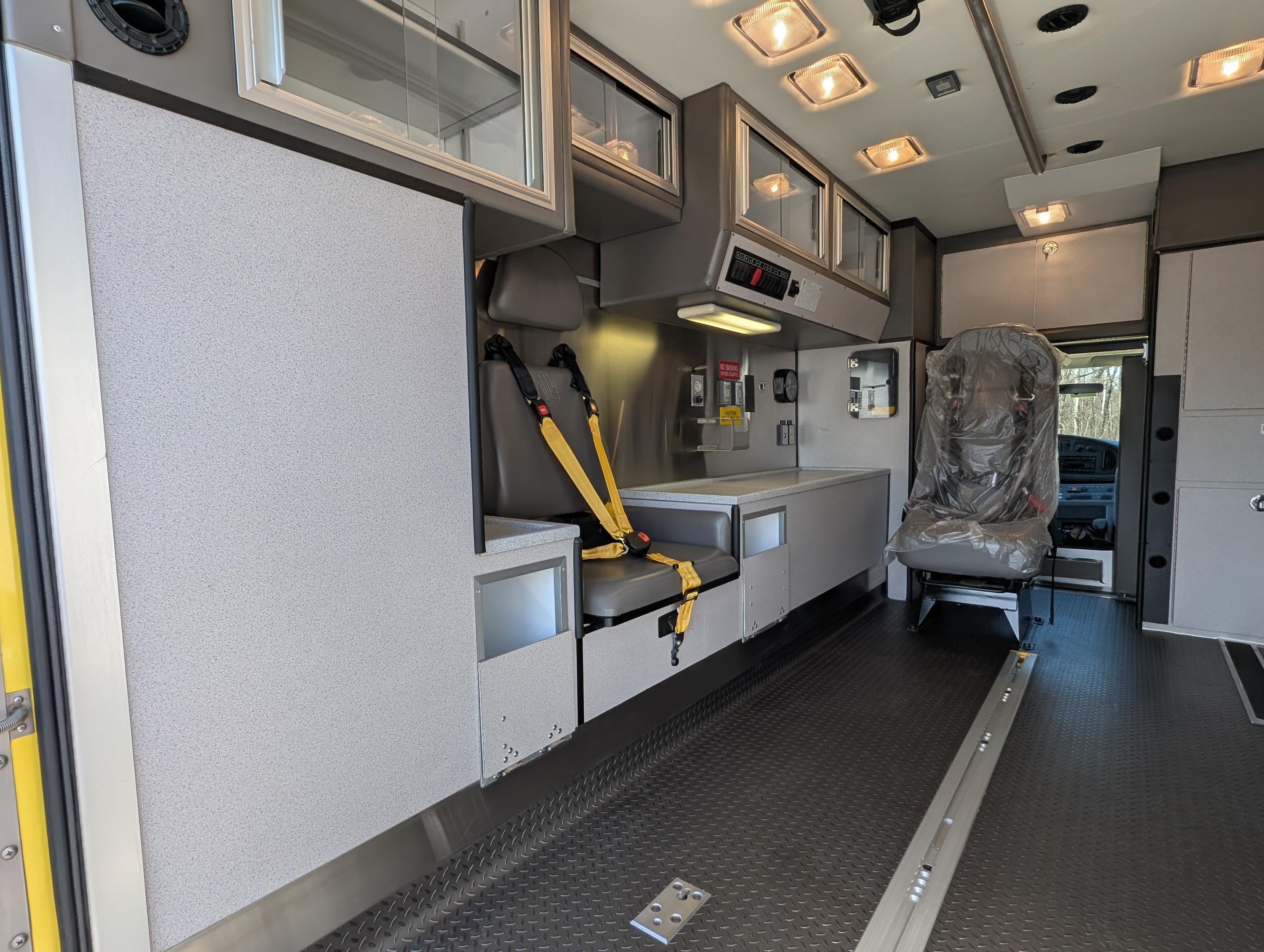 2008 Road Rescue Ford Type III Ambulance - image 22