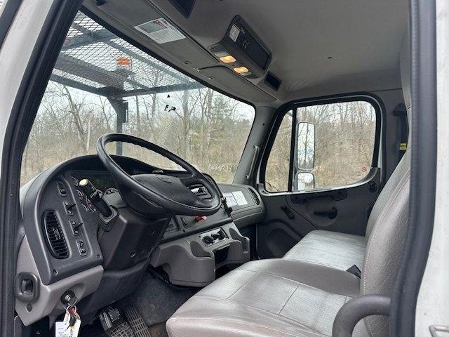 2019 Freightliner M2 Bucket Truck w/ Altec AT67 Boom (72 ft) - image 13