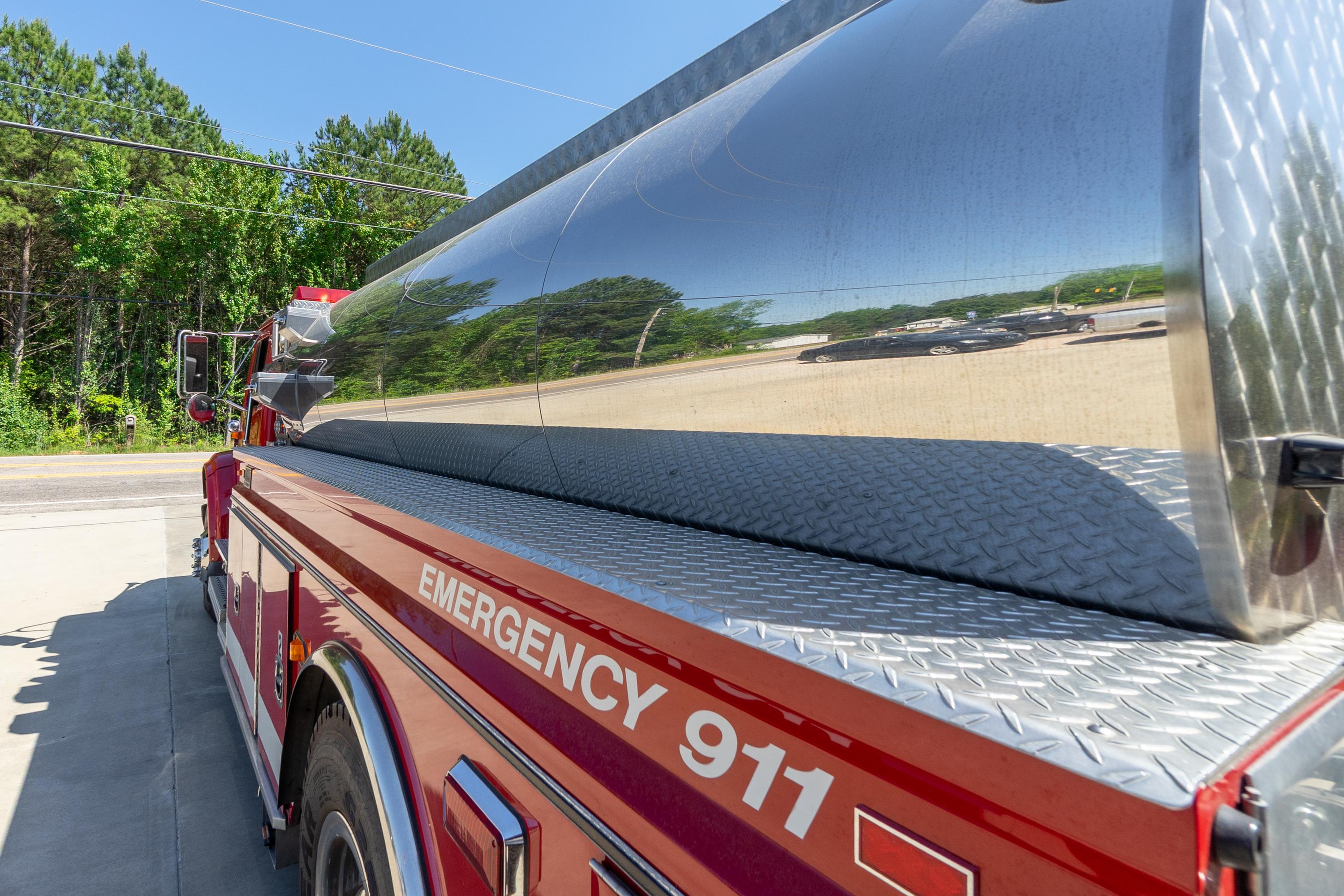 2001 New Lexington International Tanker - image 32