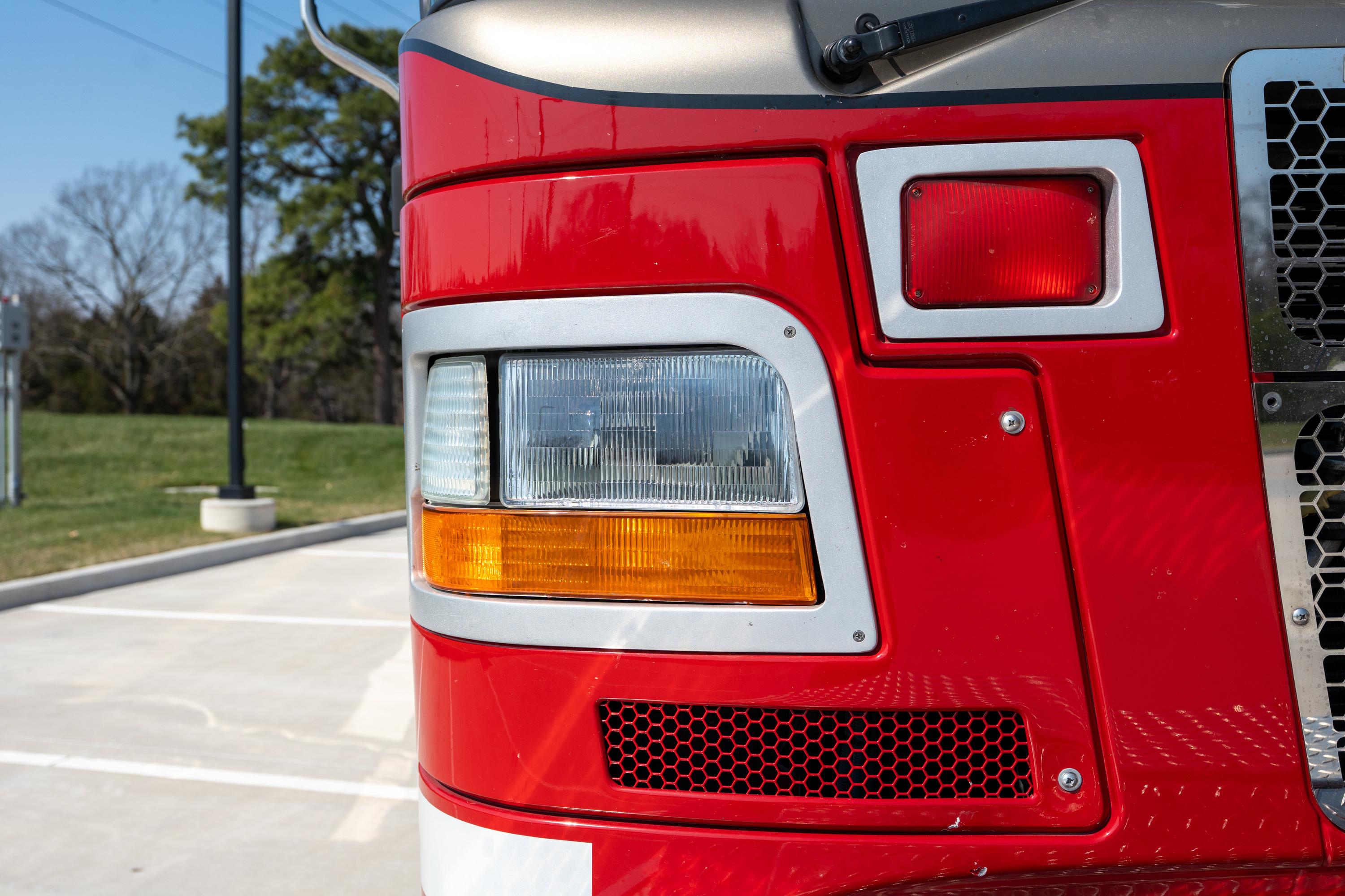 2005 Rosenbauer Spartan Rescue Pumper - image 29