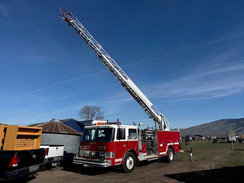 1985 Pierce CPK-2-CMU 55' Aerial