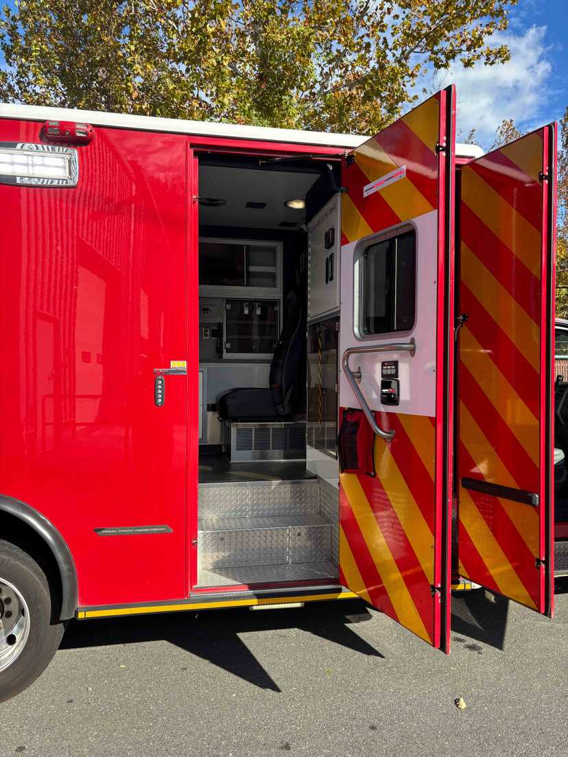 2016 Horton Ford 4x4 Type I Ambulance — photo 4