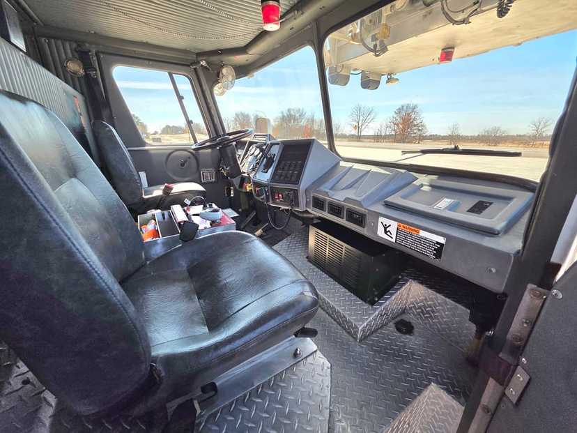 1990 E-One 95' Aerial — photo 8