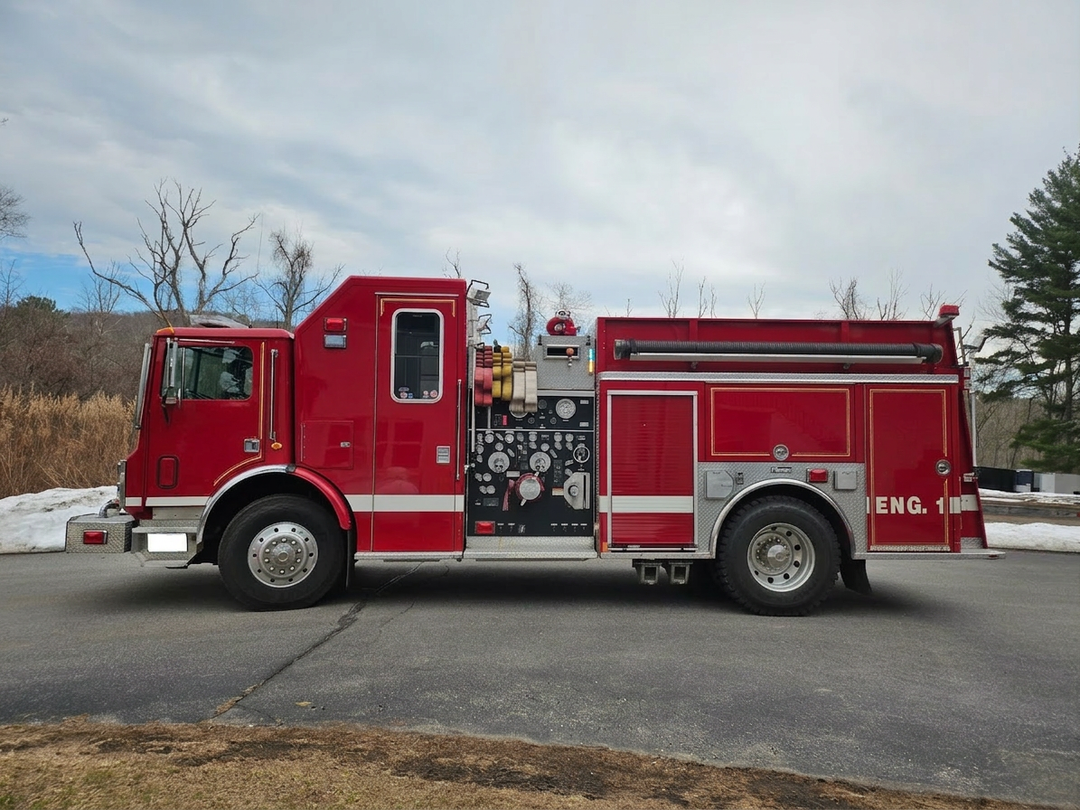 1999 Mack MR688P Pumper