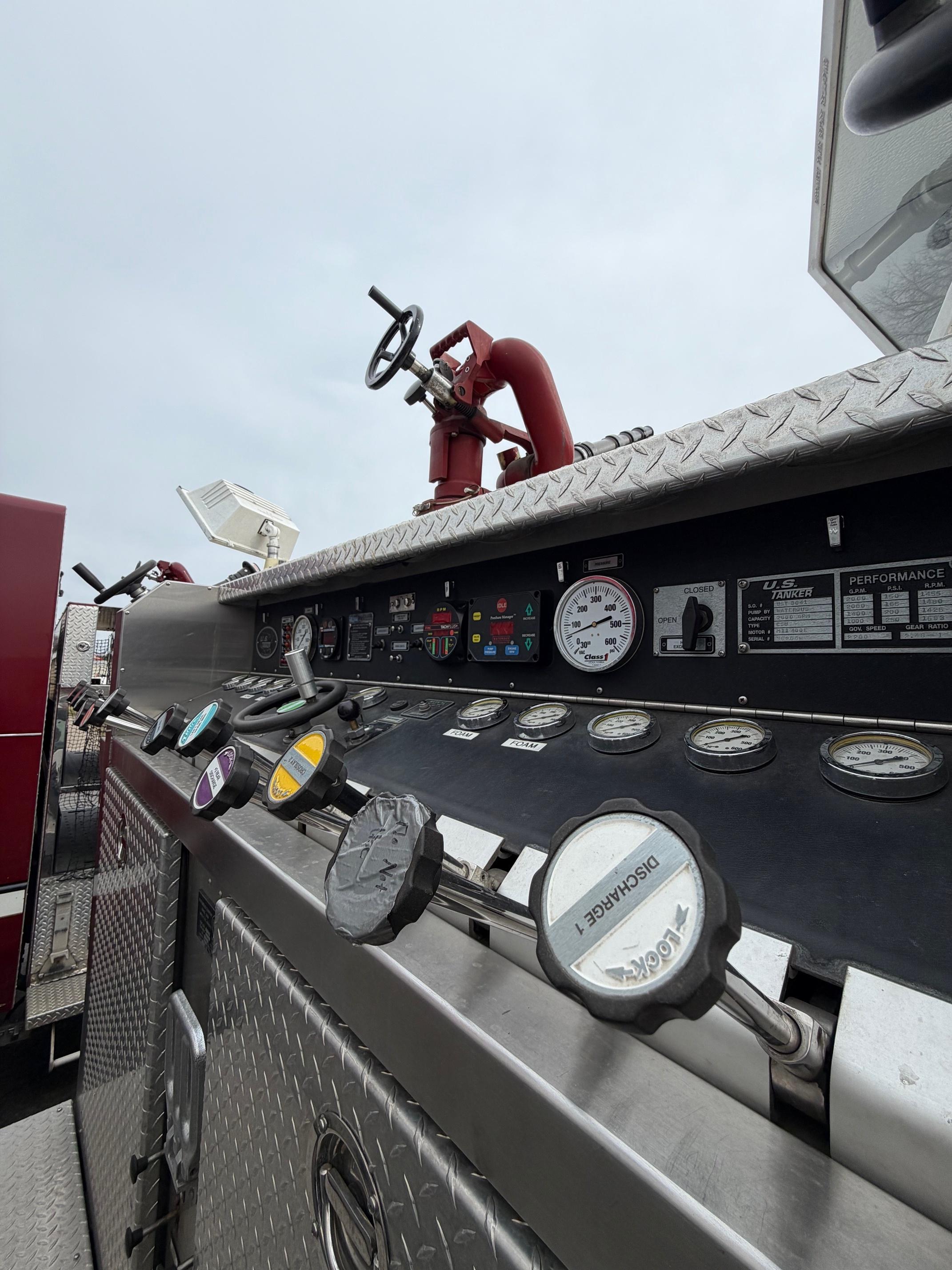 1996 Pumper - image 35