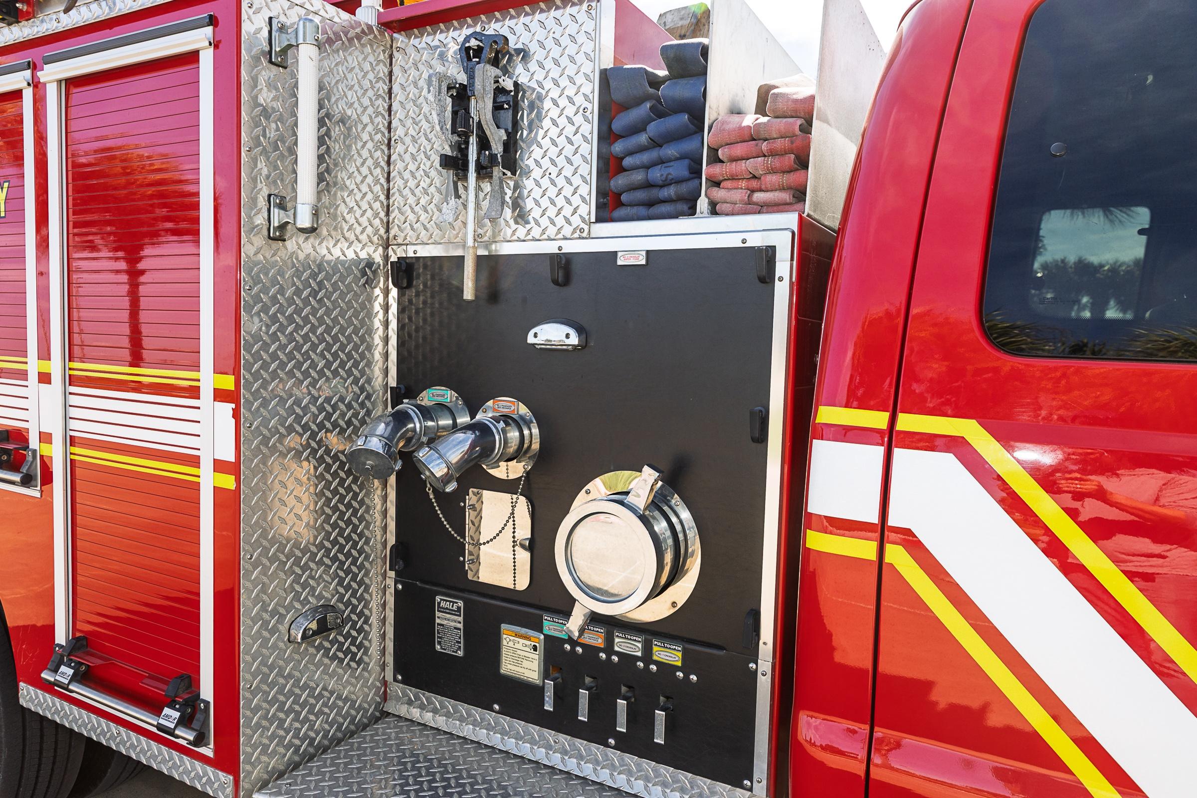 2013 Pierce Ford 4x4 Mini Pumper - image 24