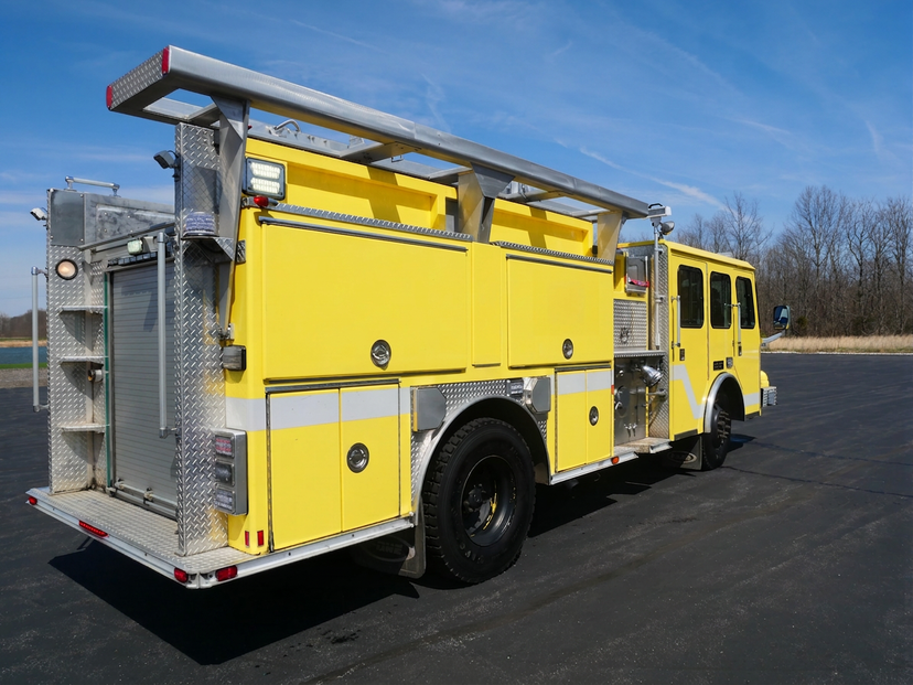1995 E-One Cyclone Pumper — photo 7