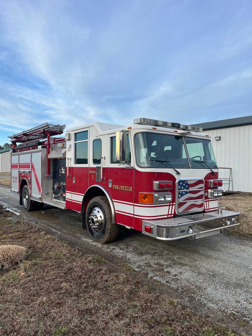 2005 Pierce Enforcer Pumper — photo 2