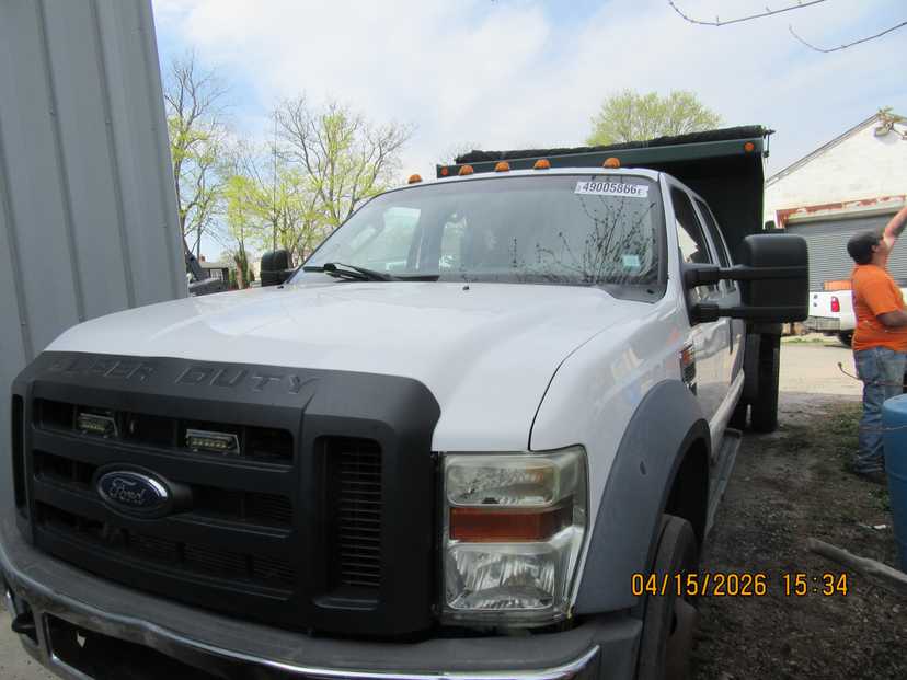 2009 Ford F550 Crew Cab with 12ft Dump