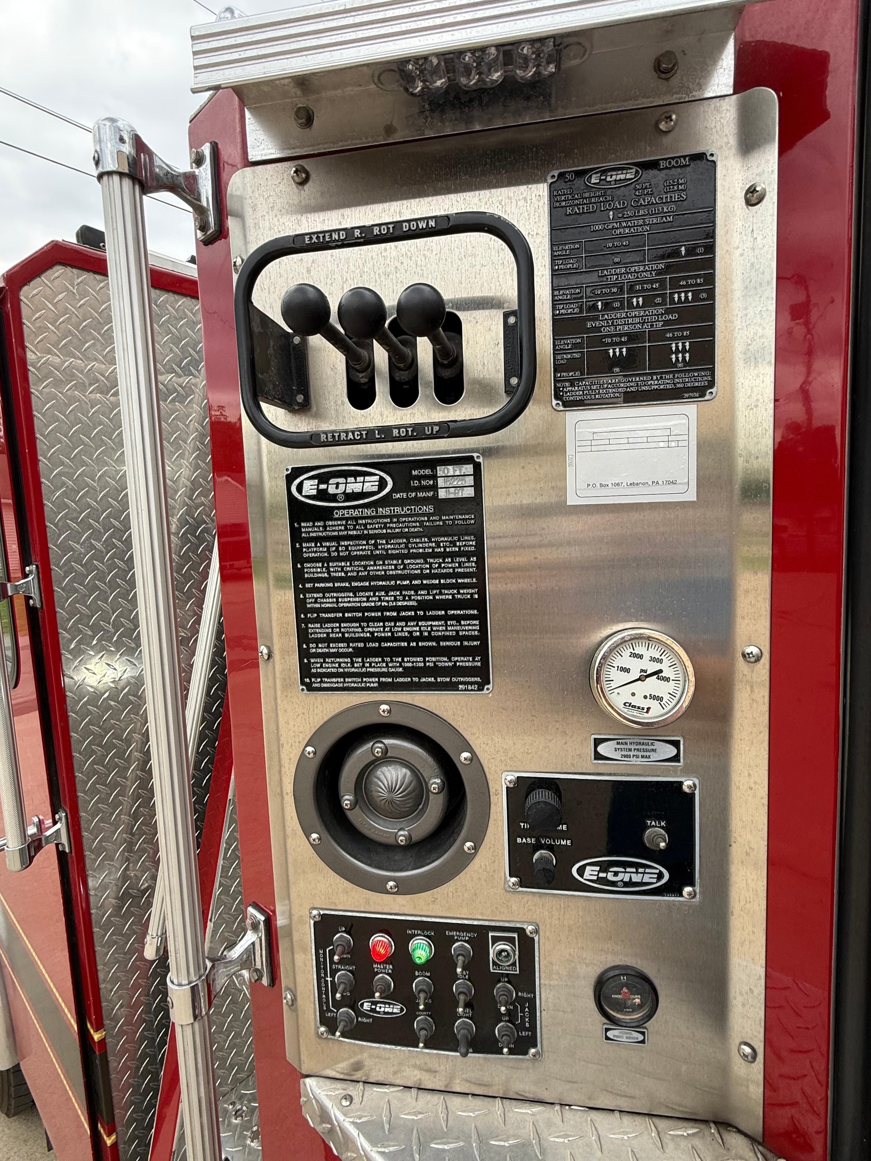 1997 E-One Telesquirt 50' Telesquirt - image 15