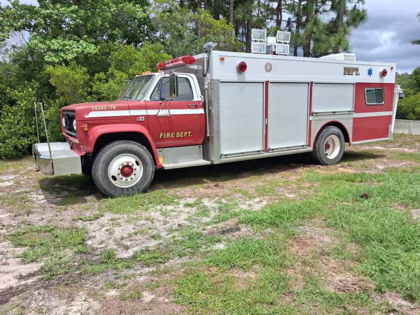 1988 GMC 7000 Squad