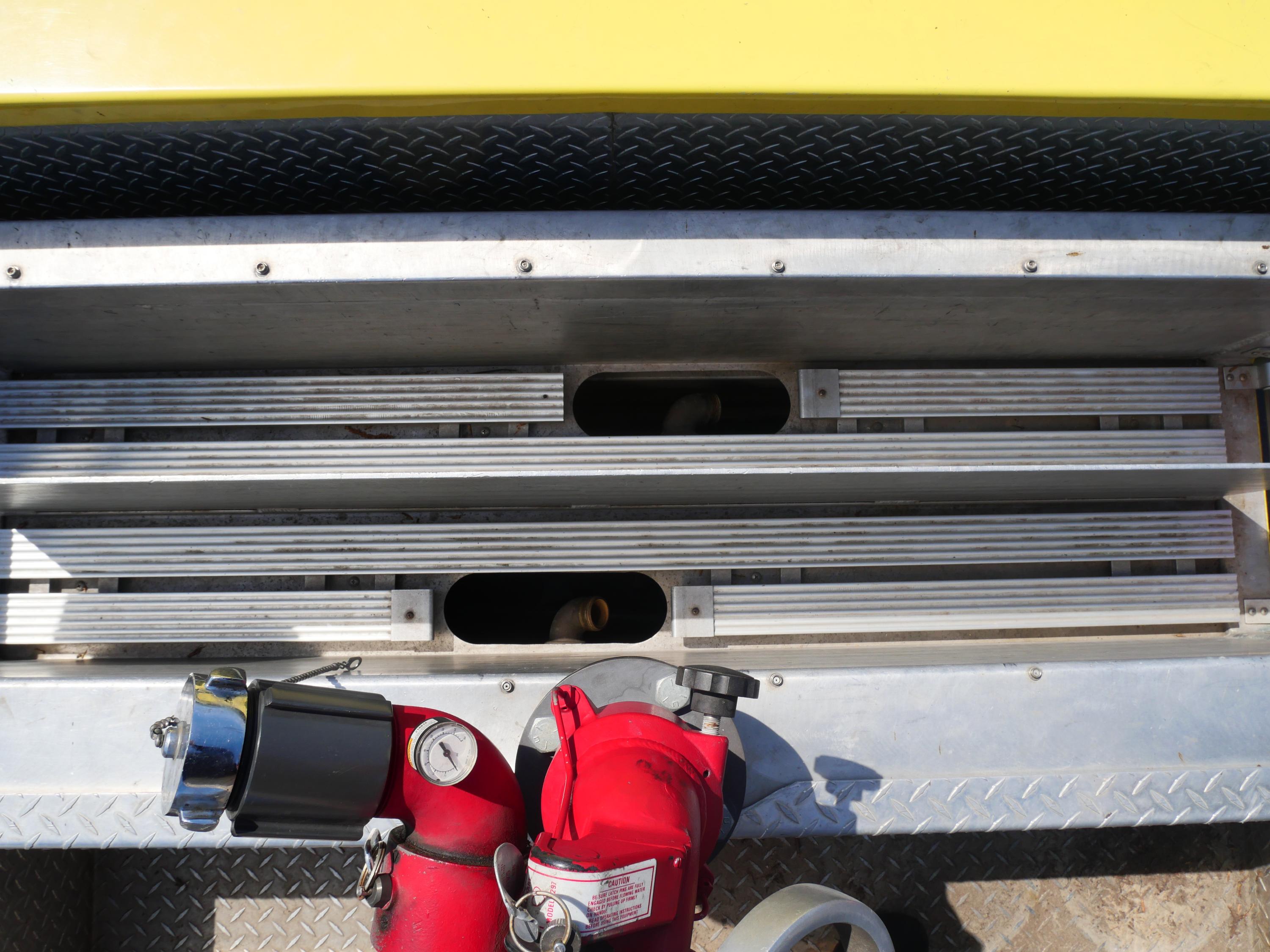 1995 E-One Cyclone Pumper - image 38