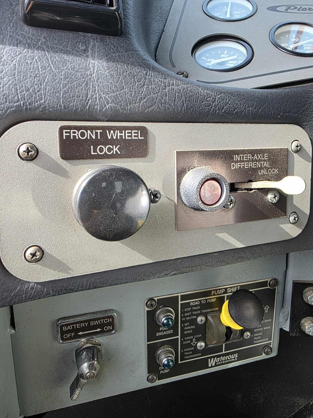 1999 Pierce Dash 105' Quint - image 34