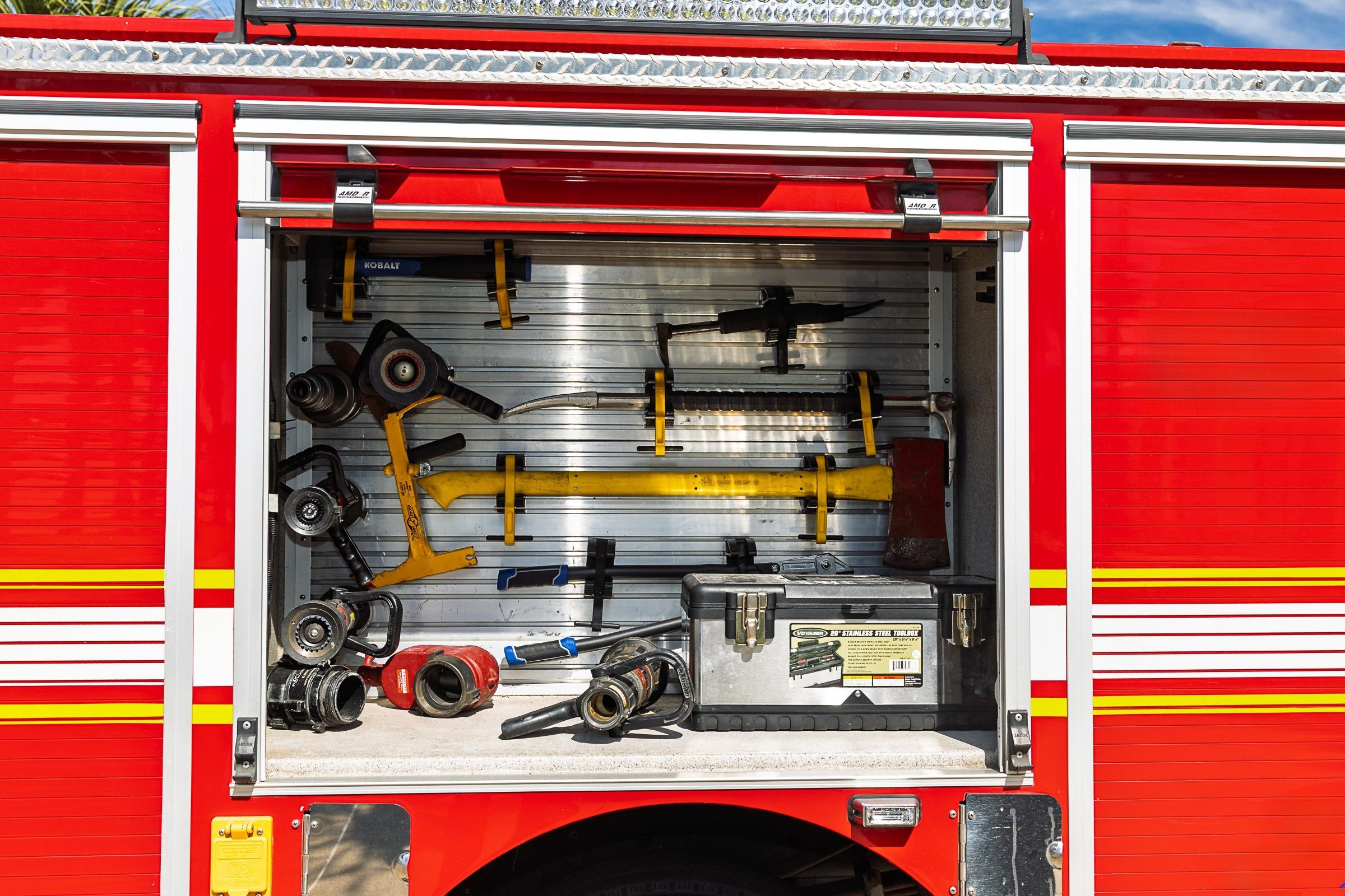 2013 Pierce Ford 4x4 Mini Pumper - image 14