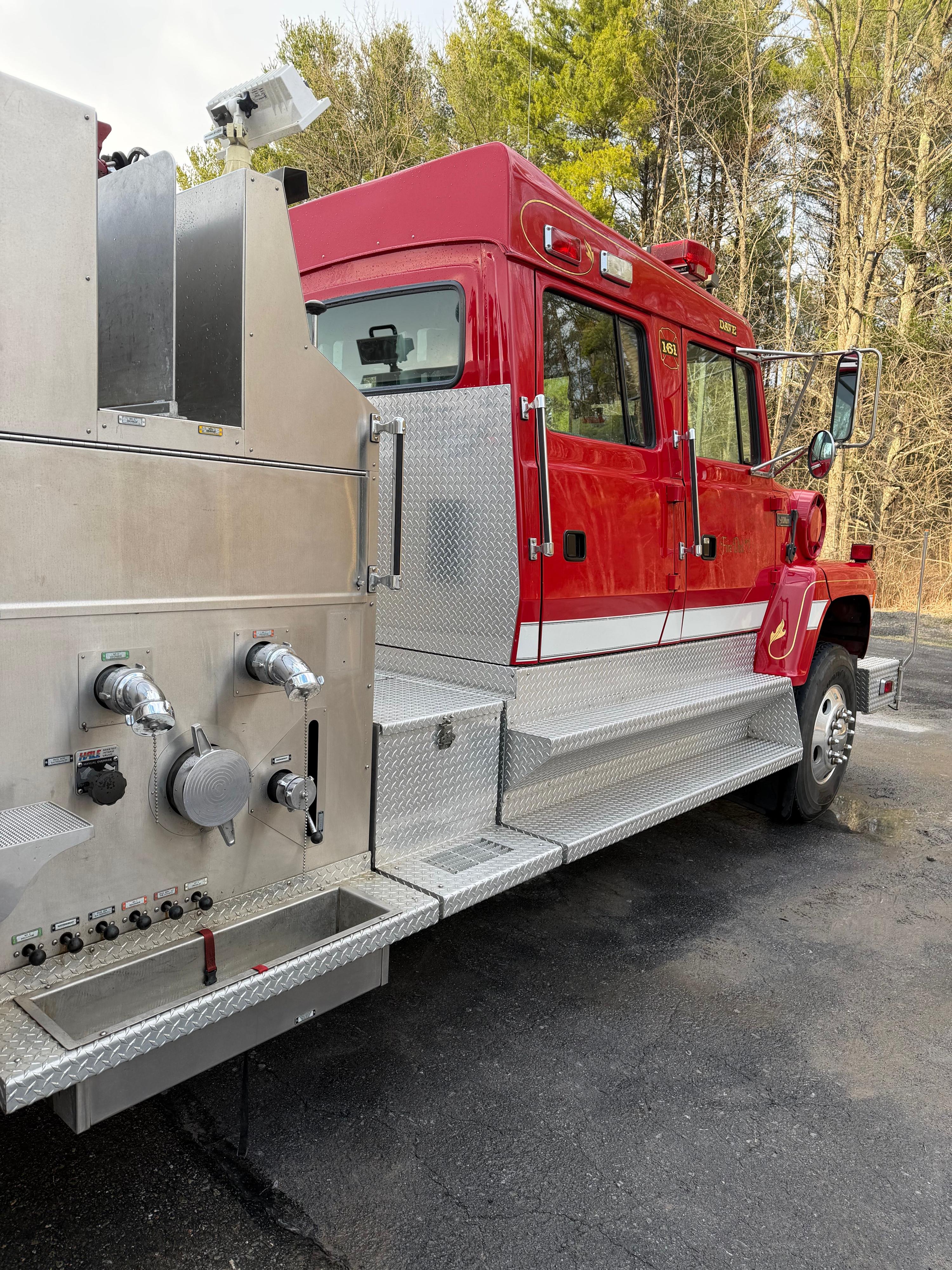 1996 Ford L8000 Pumper - image 14