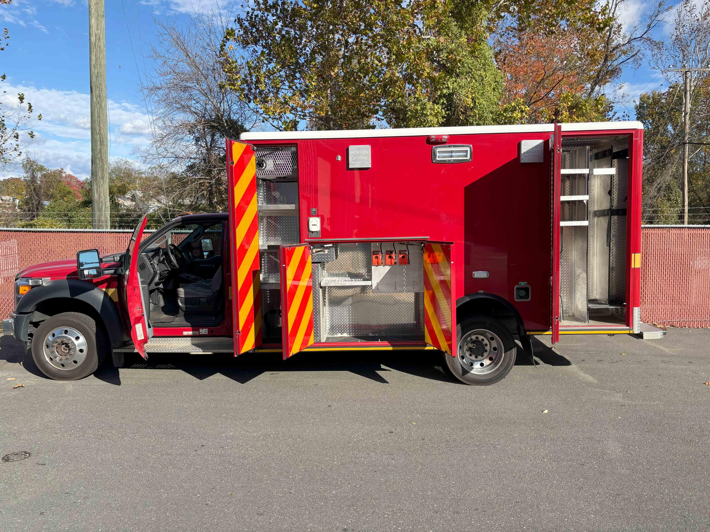 2016 Horton Ford 4x4 Type I Ambulance - image 5