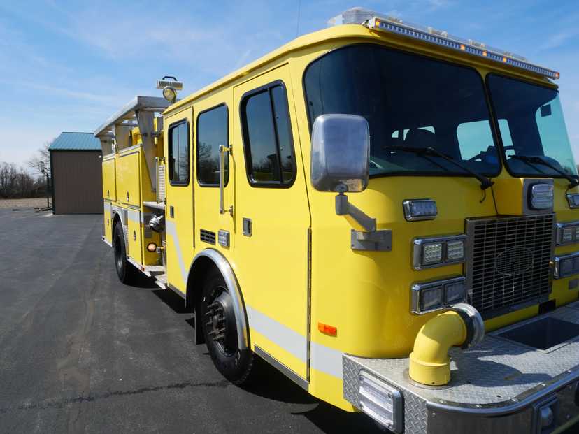 1995 E-One Cyclone Pumper — photo 3